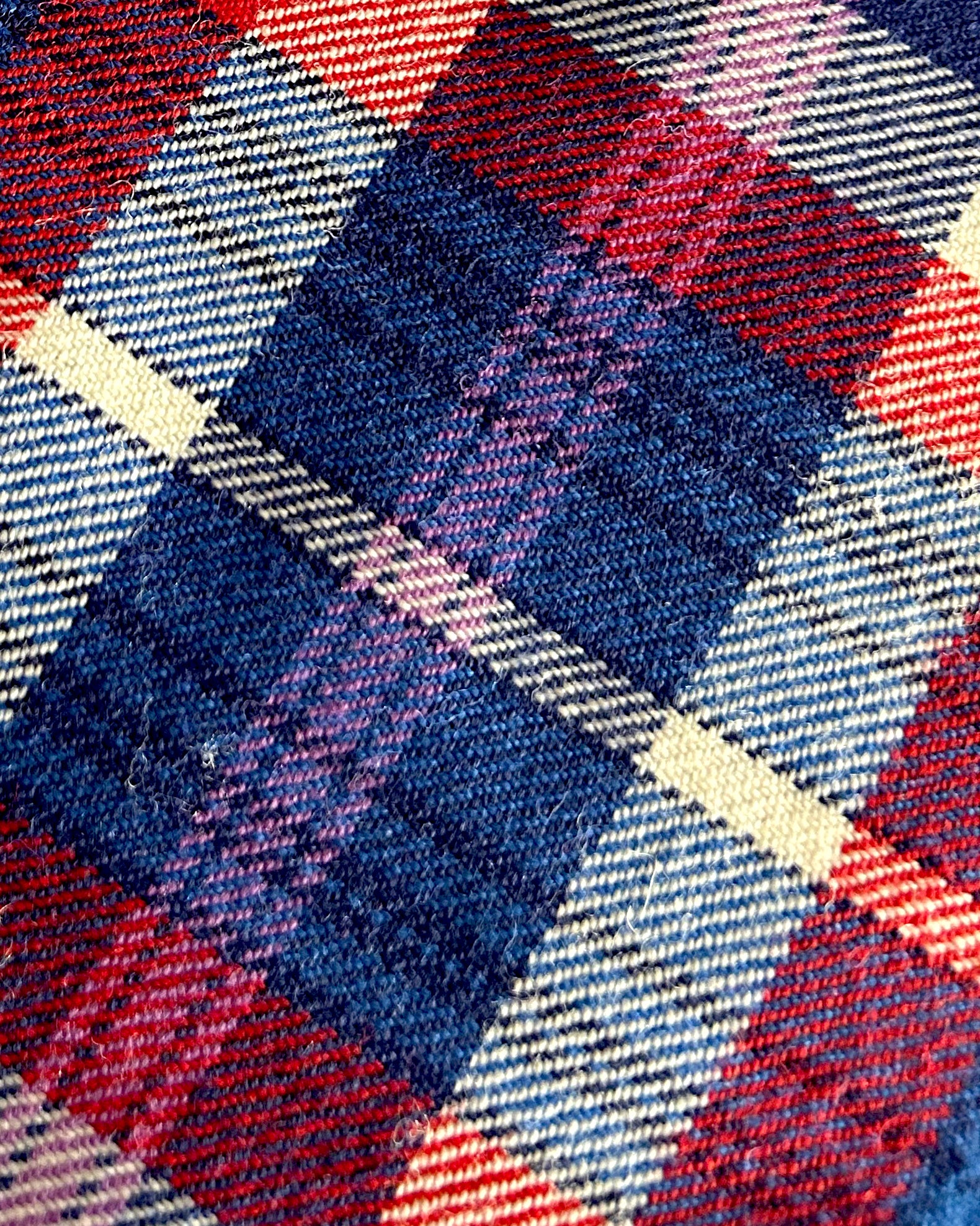 Auld Alliance tartan fabric detail
