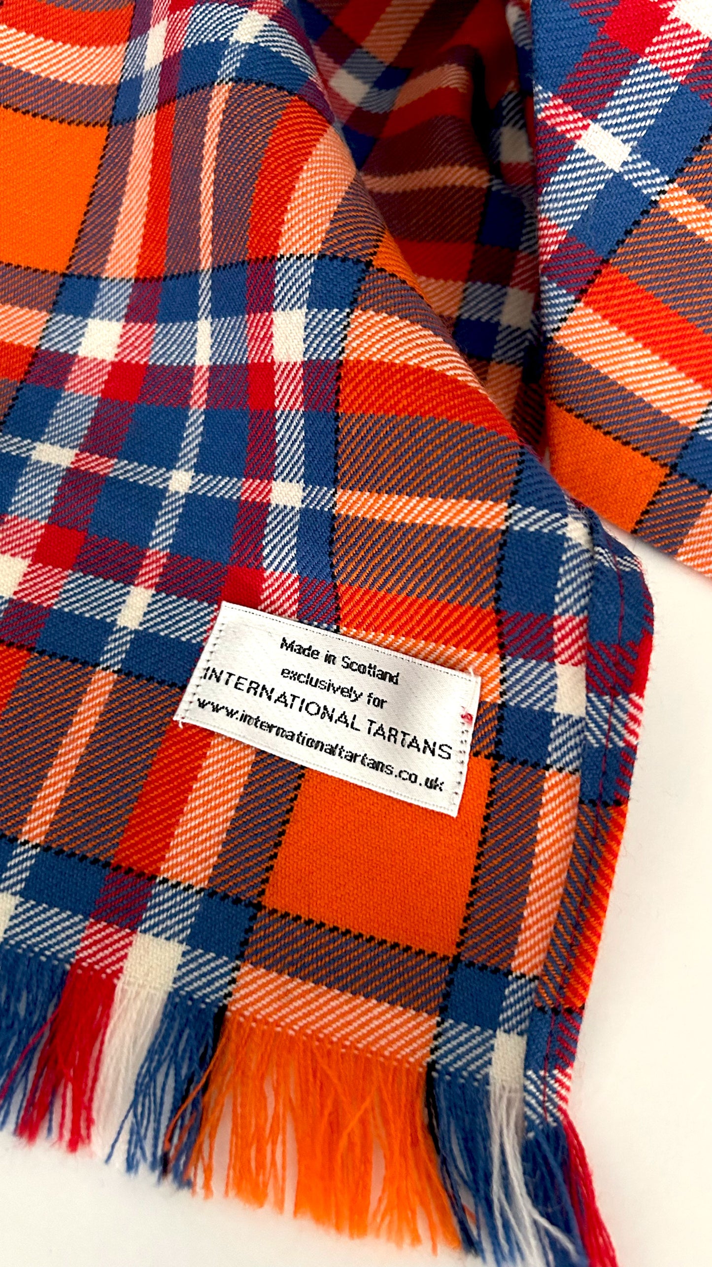 Netherlands tartan scarf detail